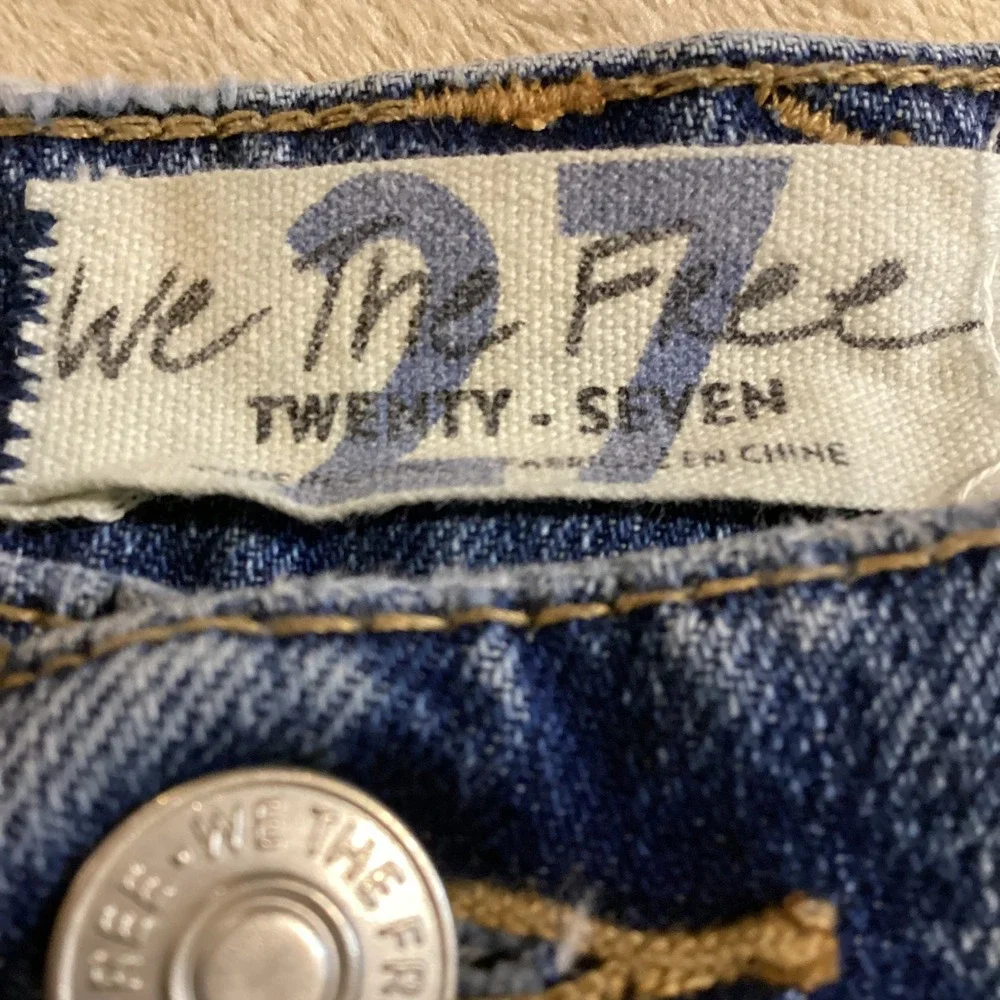 Free People‎ CRVY Highly Distressed High Rise Women's Jeans Straight Leg Size 27